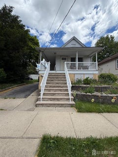 /international/us/690-carson-avenue-perth-amboy-nj-110108076389/