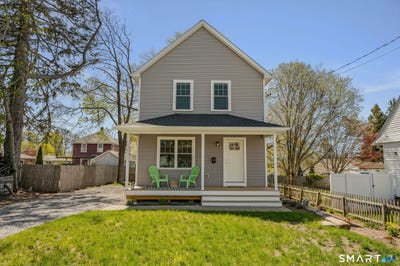 /international/us/12-sander-street-new-london-ct-110107744891/