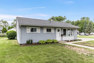 /international/us/232-westgate-drive-aurora-il-110108718094/
