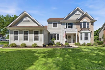 /international/us/8325-watson-circle-lakewood-il-110108772938/