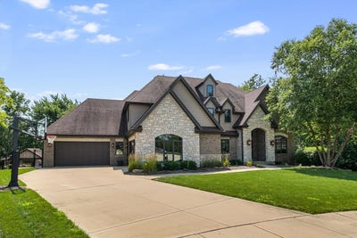 /international/us/12023-ashbrook-lane-mokena-il-110108030918/