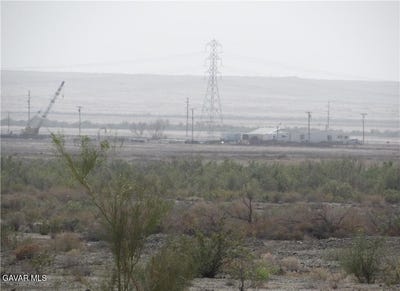 /international/us/002430015000-niland-ca-110106233022/