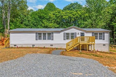 /international/us/1100-sandy-lane-sandy-ridge-nc-110108267539/