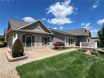 /international/us/203-heritage-crossing-se-sugarcreek-oh-110108389215/