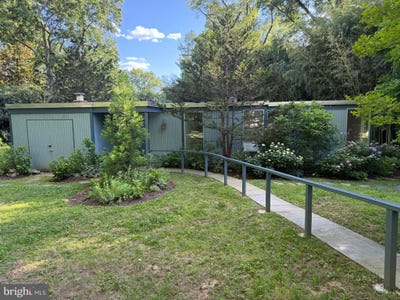 /international/us/2111-mason-hill-drive-alexandria-va-110108503302/
