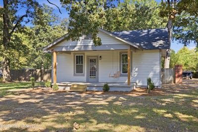 /international/us/108-camille-street-senatobia-ms-110110257642/