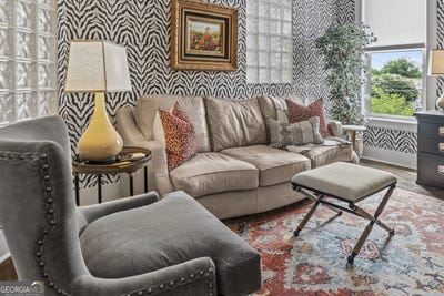 /international/us/221-w-jefferson-street-madison-ga-110104545167/