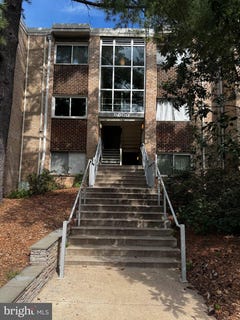 /international/us/8000-chanute-place-falls-church-va-110119956844/