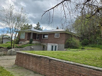 /international/us/106-n-galena-street-council-id-110107534937/