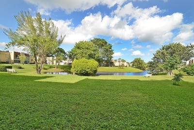 /international/us/829-camino-road-delray-beach-fl-110108279445/
