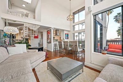 /international/us/881-thomas-ave-san-diego-ca-110107351345/