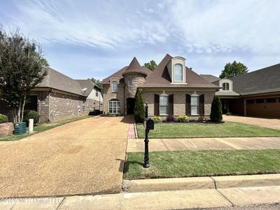 /international/us/9084-belle-maison-boulevard-olive-branch-ms-110108388786/