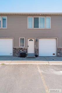 /international/us/3520-greenfield-drive-ammon-id-110100976196/