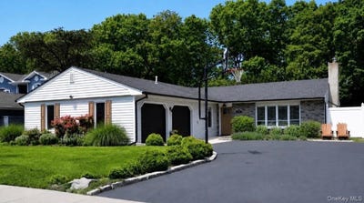 /international/us/174-gainsborough-road-holbrook-ny-110108552289/