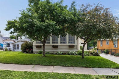/international/us/4219-south-12th-street-omaha-ne-110108691635/