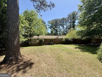 /international/us/123-linda-kay-court-warner-robins-ga-110107437874/