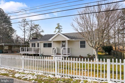 /international/us/6498-church-st-chincoteague-island-va-110109084498/
