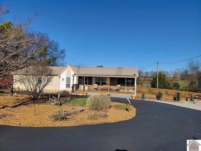 /international/us/122-breezy-loop-fredonia-ky-110108197944/