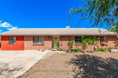 /international/us/908-calle-mateos-rio-rico-az-110101118385/