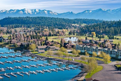 /international/us/2120-marina-court-bigfork-mt-110107722602/