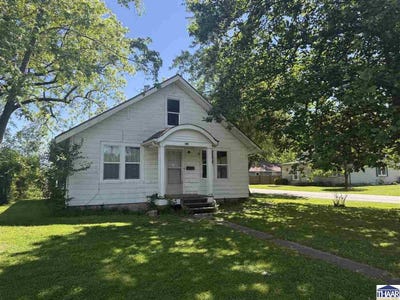 /international/us/529-w-beech-st-sullivan-in-110108347162/