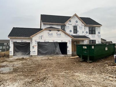 /international/us/n57w20859-lomond-rd-menomonee-falls-wi-110102758296/