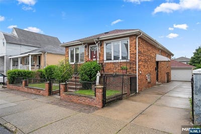 /international/us/209-8th-street-fairview-nj-110109040170/