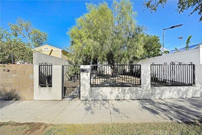 /international/us/13127-pinney-street-pacoima-ca-110120061649/