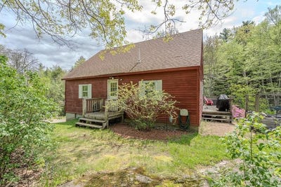 /international/us/348-north-road-deerfield-nh-110108610671/