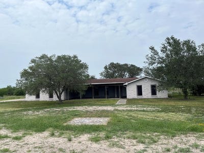 /international/us/785-s-county-road-305-orange-grove-tx-110107873018/