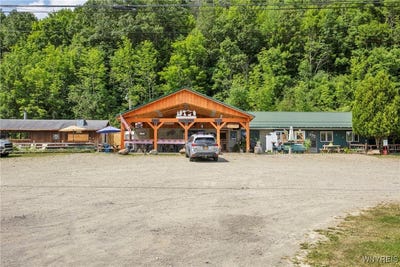 /international/us/741-w-perimeter-road-south-valley-ny-110100916117/