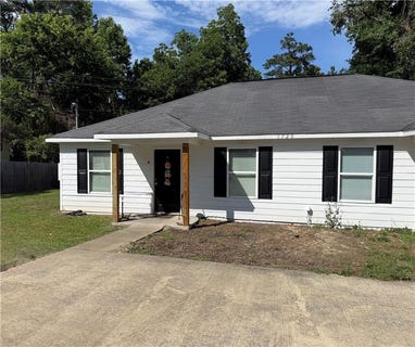 /international/us/1720-18th-court-phenix-city-al-110108189991/
