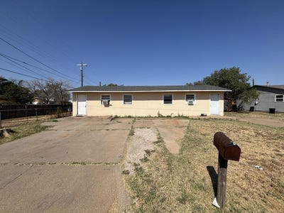 /international/us/2002-kewanee-avenue-lubbock-tx-110119765236/