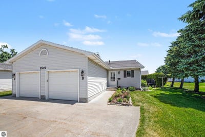/international/us/1527-e-gaylord-street-mt-pleasant-mi-110108411225/