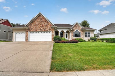 /international/us/1216-lake-ridge-drive-cedar-falls-ia-110109984264/
