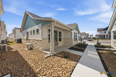 /international/us/2150-hofstaat-new-braunfels-tx-110106125648/