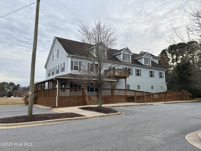 /international/us/1177-n-road-street-elizabeth-city-nc-110104083015/