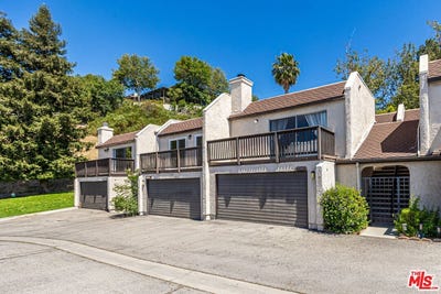/international/us/15615-crestview-ln-granada-hills-ca-110108548743/