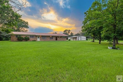 /international/us/1988-s-state-highway-8-new-boston-tx-110108998210/