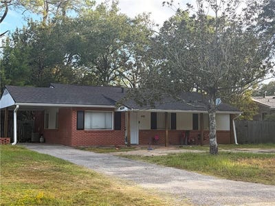 /international/us/4102-latimer-lane-mobile-al-110120087237/