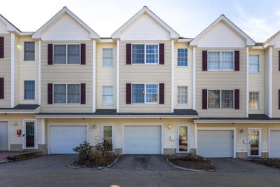 /international/us/204-washington-street-dover-nh-110108654514/