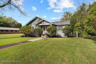 /international/us/172-holmes-street-lucedale-ms-110107028697/
