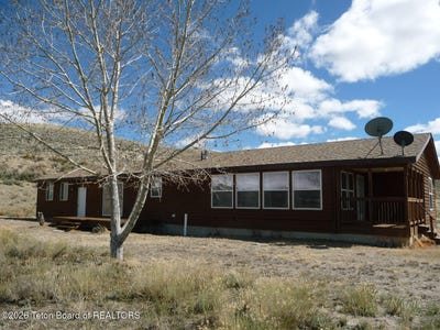 /international/us/71-sauk-trail-pinedale-wy-110106958162/