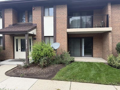 /international/us/2213-wharf-drive-woodridge-il-110119643535/
