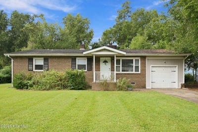 /international/us/811-little-john-avenue-jacksonville-nc-110120001761/