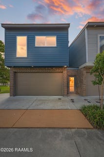 /international/us/107-highland-park-lane-lafayette-la-110120751602/