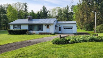 /international/us/13993-butternut-road-burton-oh-110107854012/