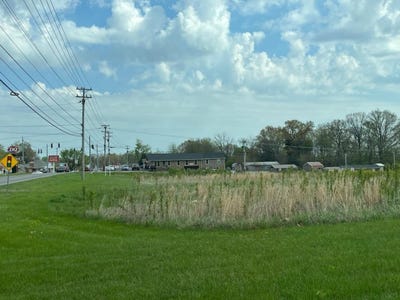 /international/us/1732-2-old-gallatin-road-scottsville-ky-110098657608/
