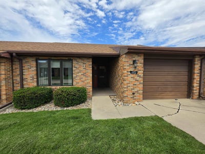 /international/us/9-pioneer-ct-nw-orange-city-ia-110108531888/