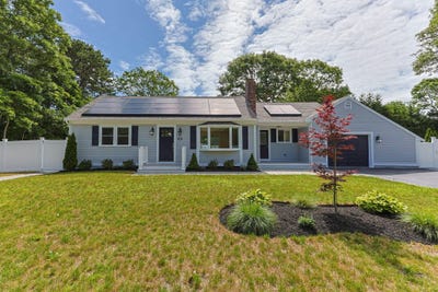 /international/us/28-vandermint-lane-hyannis-ma-110100568984/